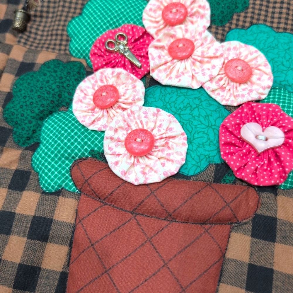 Vintage Quirky Patchwork Vest with Cat and Floral Design - Picture 5 of 11
